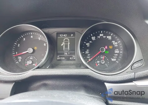 2017 Volkswagen Passat 1.8T R-Line z USA, uszkodzony, nr VIN 1VWDT7A36HC066036